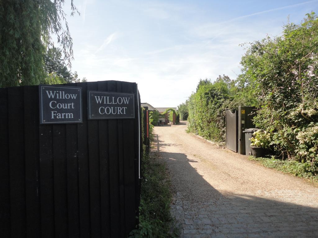 Willow Court Farm The Lodge & Petting Farm, 8 Mins From Legoland & Windsor, 15 Mins From Lapland Uk Esterno foto
