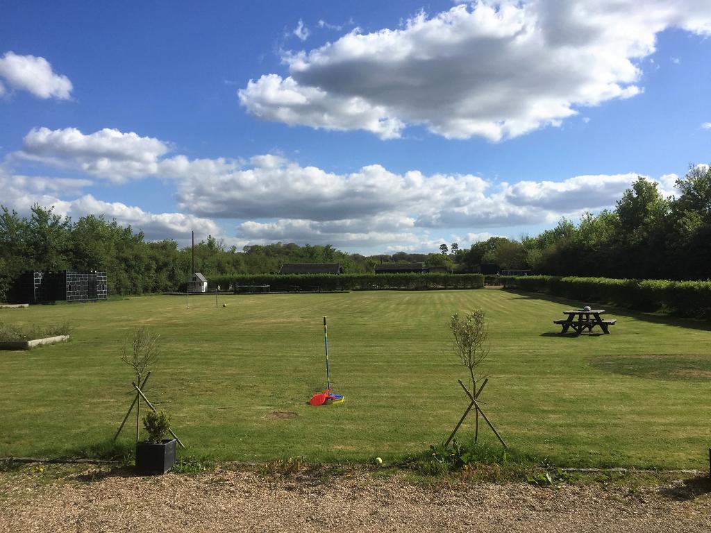 Willow Court Farm The Lodge & Petting Farm, 8 Mins From Legoland & Windsor, 15 Mins From Lapland Uk Esterno foto